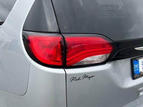 Used 2023 Chrysler Voyager LX FWD image 15