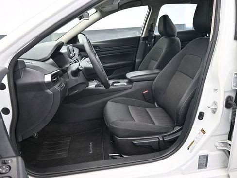 Used 2024 Nissan Altima 2.5 S image 37