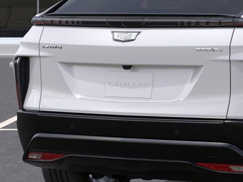New 2025 Cadillac Lyriq Sport w/ LPO, Floor Liner Package AWD/4WD image 14