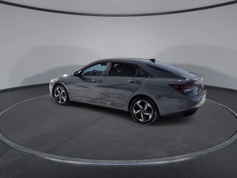 Used 2023 Hyundai Elantra SEL w/ Convenience Package image 6