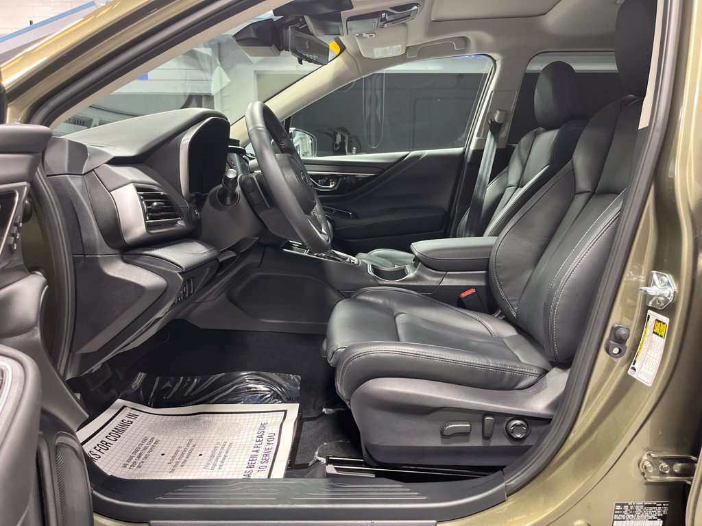 Certified 2025 Subaru Outback Touring AWD/4WD image 11