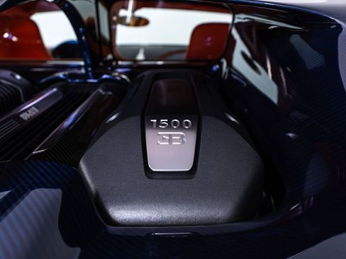 Used 2018 Bugatti Chiron AWD/4WD image 31