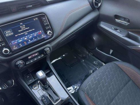 Used 2024 Nissan Kicks SR FWD image 27