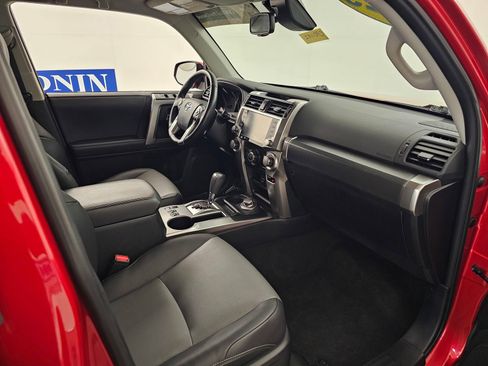 Used 2023 Toyota 4Runner SR5 Premium image 34