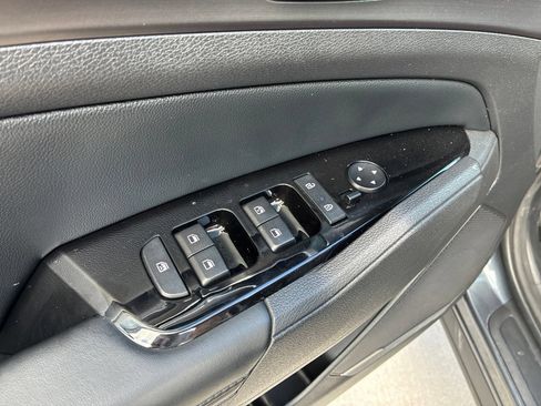 Used 2023 Kia Sportage EX AWD/4WD image 18