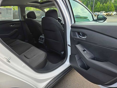 New 2025 Honda Accord SE image 14