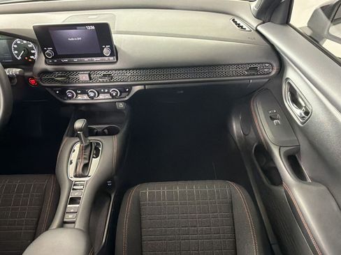Certified 2024 Honda HR-V Sport image 29