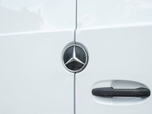 Used 2021 Mercedes-Benz Sprinter 3500 image 37