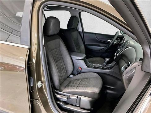 Used 2024 Chevrolet Equinox LT FWD image 9