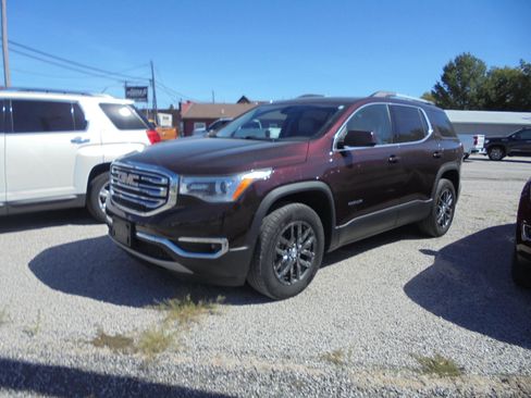 Used 2018 GMC Acadia SLT image 1