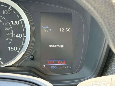 Used 2022 Toyota Corolla LE FWD image 10