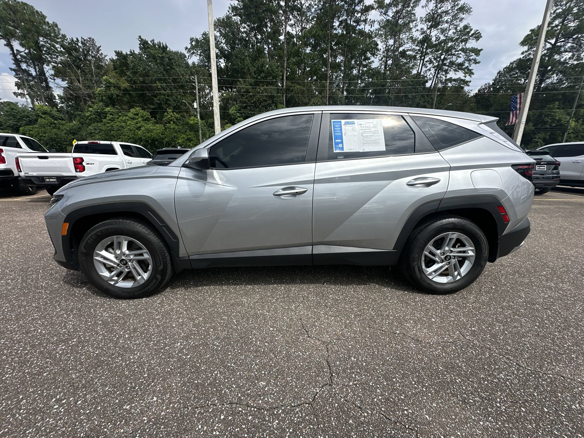 Used 2025 Hyundai Tucson SE FWD image 13