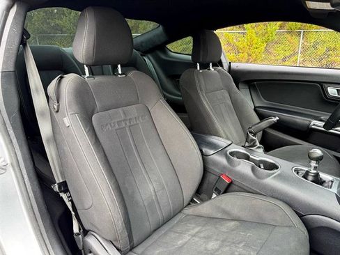 Used 2020 Ford Mustang GT w/ Equipment Group 301A image 18