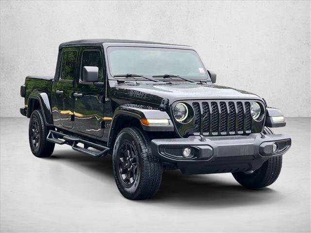 Used 2023 Jeep Gladiator Sport AWD/4WD image 3