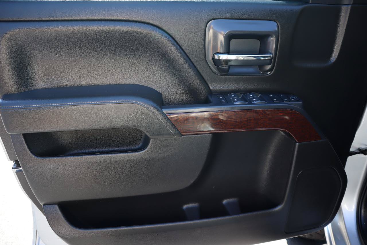 Used 2019 GMC Sierra 2500 SLE w/ SLE Preferred Package AWD/4WD image 14
