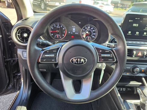 Used 2021 Kia Forte LXS FWD image 14