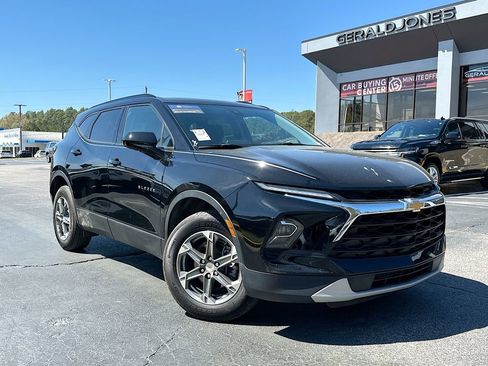 Used 2024 Chevrolet Blazer LT w/ Convenience Package FWD image 1