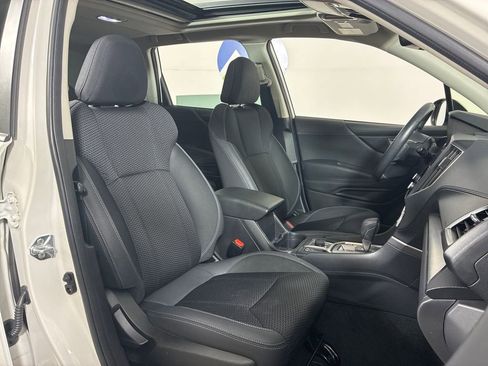 Used 2023 Subaru Forester Premium AWD/4WD image 36