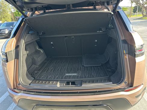 Used 2026 Land Rover Range Rover Evoque S image 21