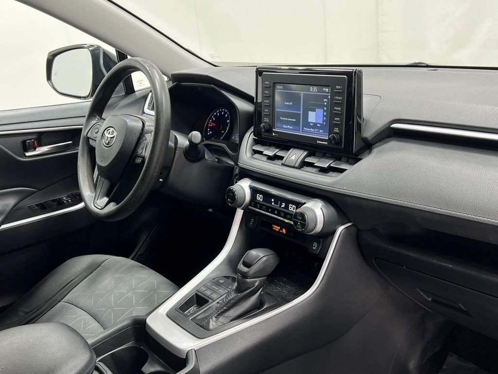 Used 2020 Toyota RAV4 XLE AWD/4WD image 19
