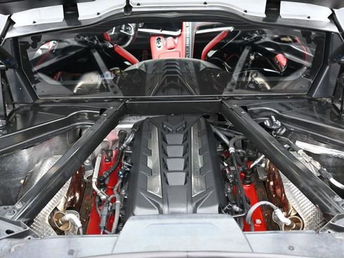 Used 2023 Chevrolet Corvette Stingray Preferred Cpe w/ Z51 Performance Package RWD image 18