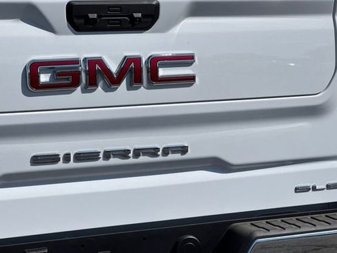 New 2026 GMC Sierra 1500 SLE w/ X31 Off-Road Package AWD/4WD image 32