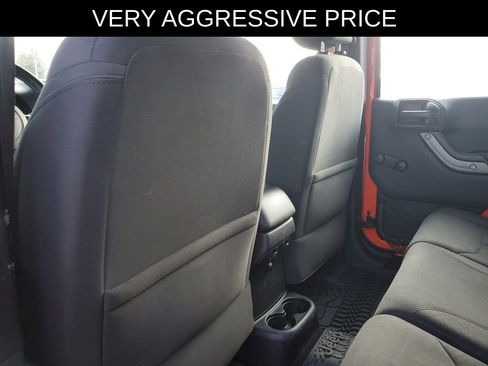 Used 2015 Jeep Wrangler Unlimited Sport w/ Connectivity Group image 10