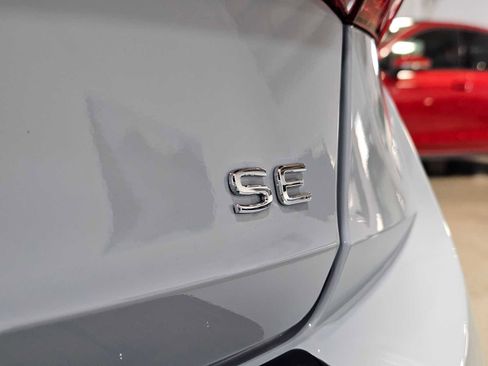 Certified 2025 Volkswagen Jetta SE image 15