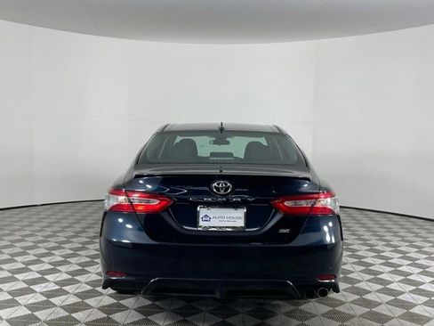 Used 2020 Toyota Camry SE w/ Carpet Mat Package FWD image 6