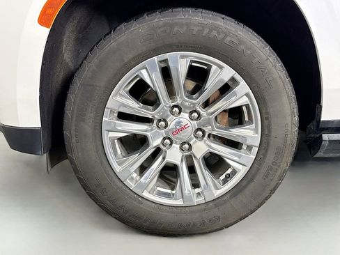 Used 2022 GMC Yukon XL Denali AWD/4WD image 33