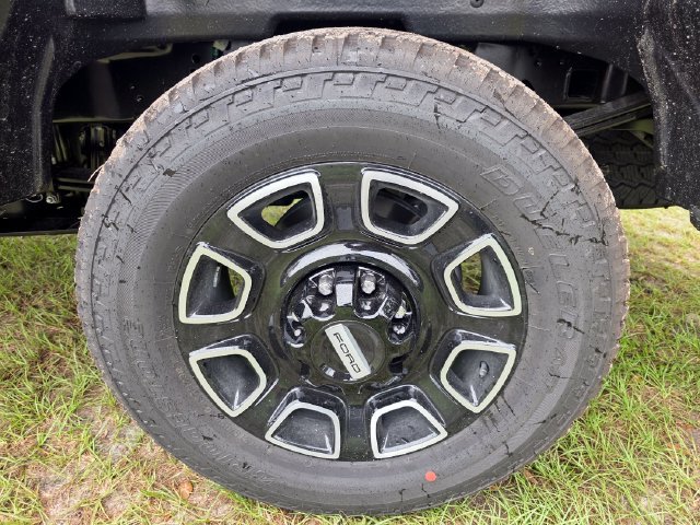 New 2027 Ford F250 Platinum w/ FX4 Off-Road Package AWD/4WD image 36