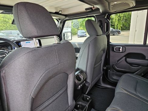 New 2025 Jeep Wrangler Sport S image 29