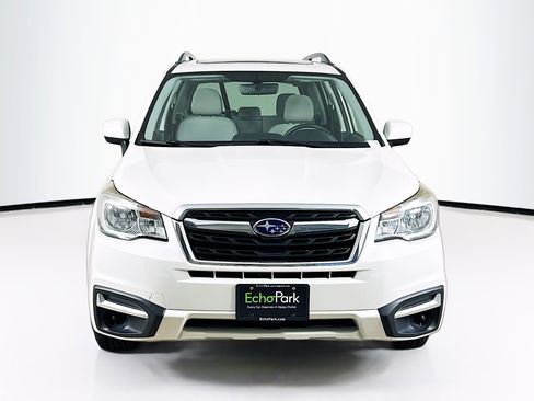 Used 2017 Subaru Forester 2.5i Premium w/ All-Weather Package AWD/4WD image 2