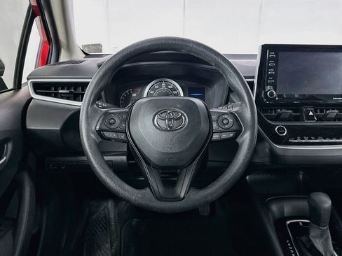 Used 2021 Toyota Corolla LE FWD image 17