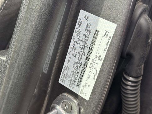 Certified 2021 Ford Escape SE image 15