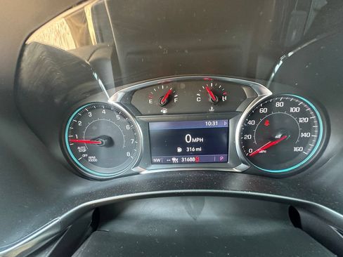Used 2023 Chevrolet Equinox RS AWD/4WD image 12