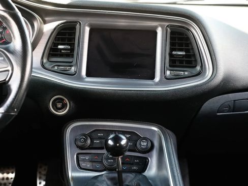 Used 2017 Dodge Challenger R/T Scat Pack RWD image 33