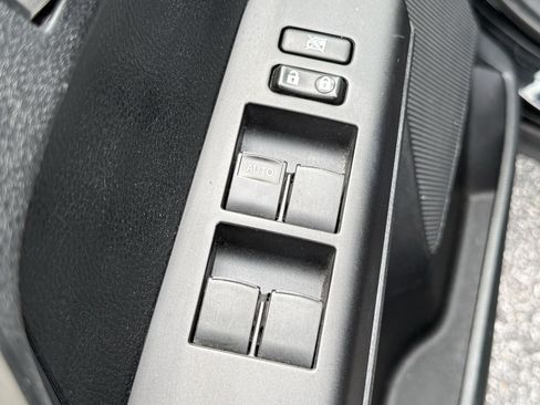 Used 2016 Toyota RAV4 XLE FWD image 14