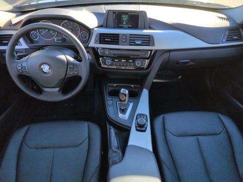 Used 2018 BMW 320i Sedan image 27