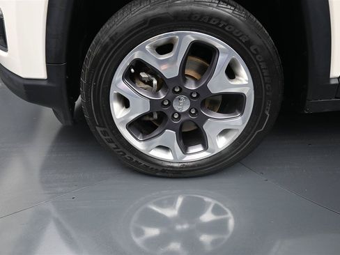 Used 2020 Jeep Compass Limited AWD/4WD image 16