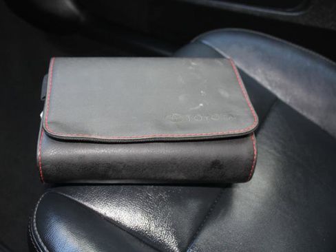 Used 2018 Toyota Avalon Touring image 39