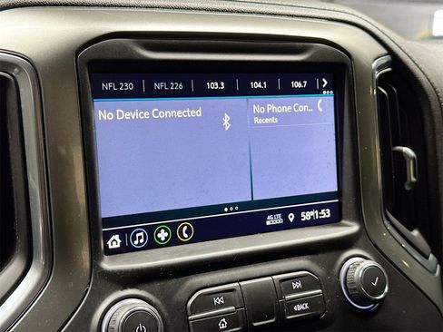 Used 2021 Chevrolet Silverado 1500 LT Trail Boss w/ Bed Protection Package image 15