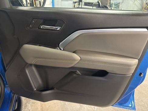 Used 2024 Chevrolet Colorado ZR2 w/ ZR2 Convenience Package III image 36