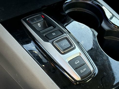 Used 2016 Honda Pilot Touring image 31