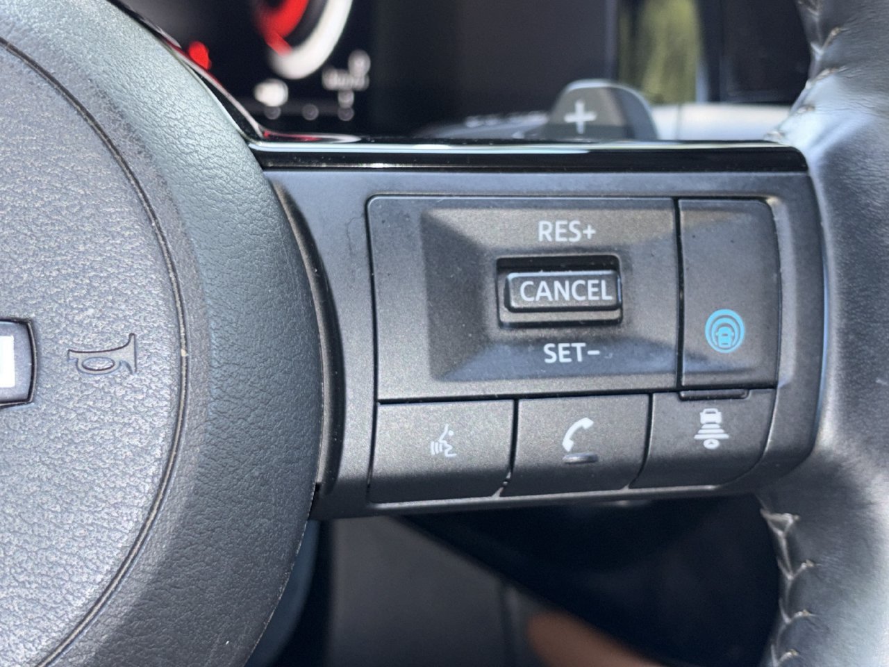 Certified 2023 Nissan Pathfinder Platinum AWD/4WD image 15
