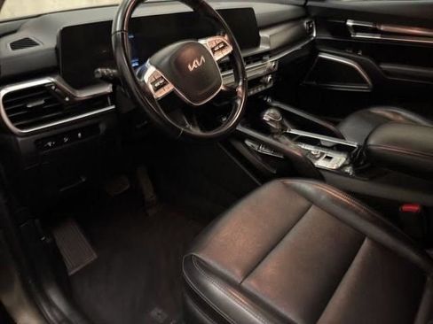 Certified 2024 Kia Telluride S FWD image 12