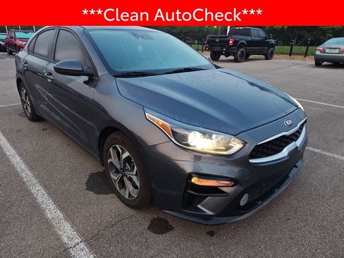 Used 2020 Kia Forte LXS FWD image 3