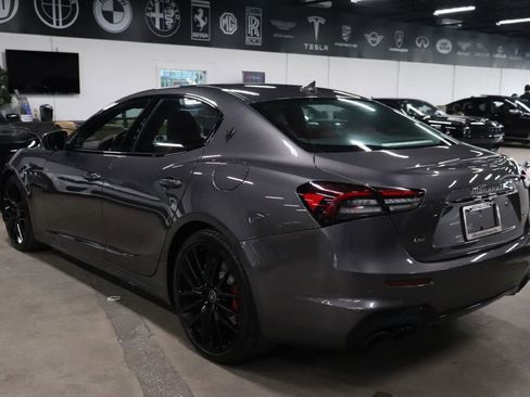 Used 2023 Maserati Ghibli Modena Q4 AWD/4WD image 3
