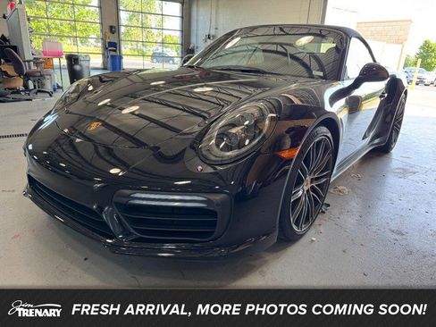Used 2017 Porsche 911 4 Cabriolet AWD/4WD image 1
