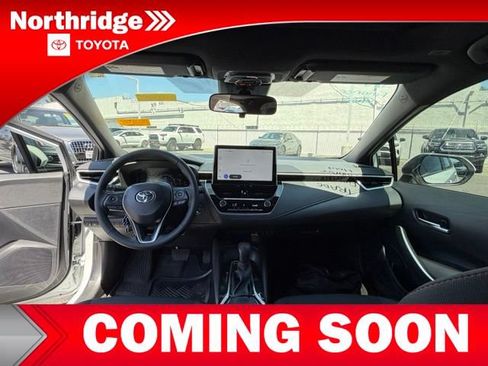 Used 2025 Toyota Corolla SE w/ SE Premium Package FWD image 8